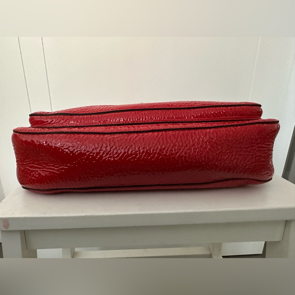 Mulberry Bayswater Shoulder Clutch in Tomato Red - Picture 5 of 9